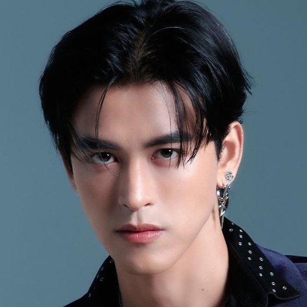 จิรายุ อึ่งวานิช