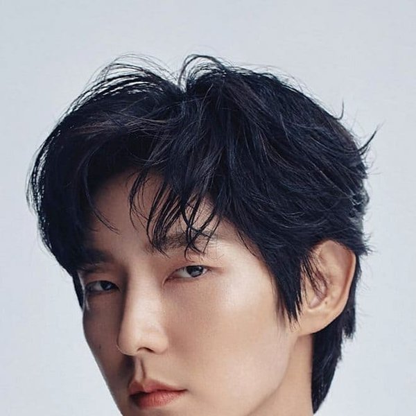 Lee Joon-gi Pictures and Photos