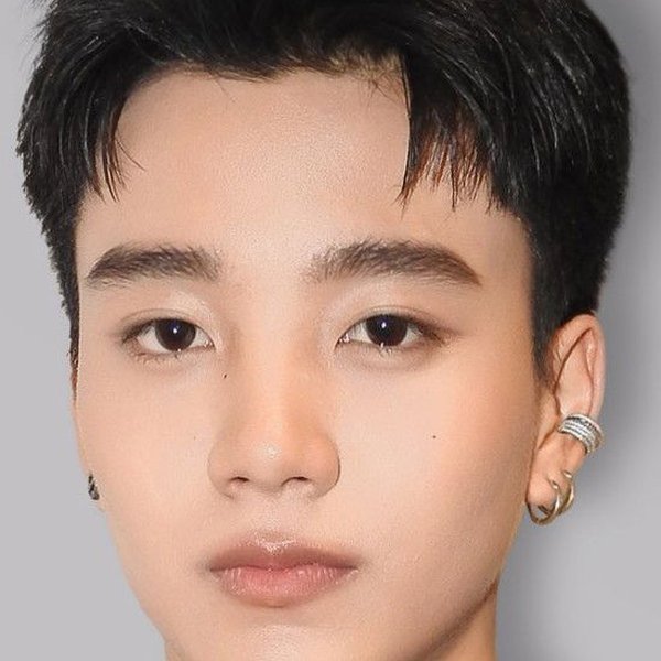 อะตอม ปิยวัฒน์ กุลพันธ์กัลยากร