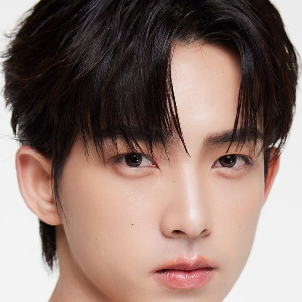 พันธุ์ธัช กันคํา