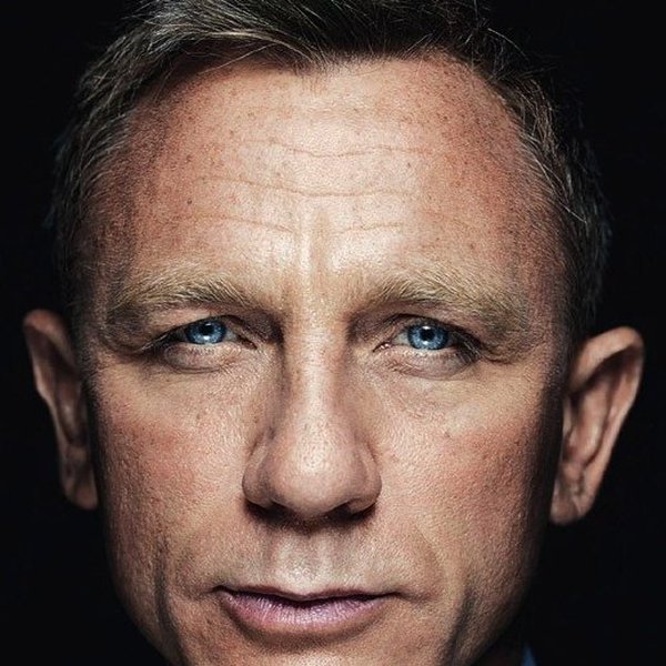 Daniel Craig