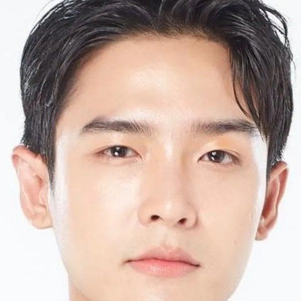 พลัสเตอร์ ภัทร์นิธิ ศรันย์วัฒนกุล