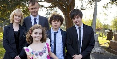 Watch Outnumbered Season 4 Episode 1 In Streaming Betaseries Com