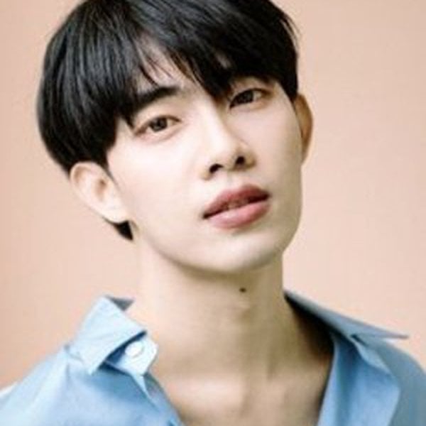 Folk Jakrin Sangruan