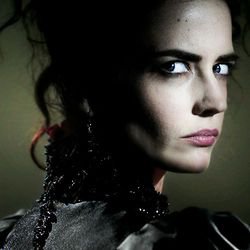 avatar de du commentaire : Je me suis lancée dans Camelot, car après avoir vu Eva Green dans Penny Dreadful, je me suis dit que je ne pouvais pas manquer cette série. En plus j'...