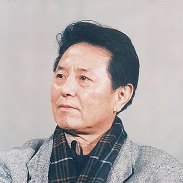 Yunjie Guan