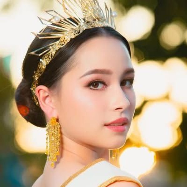 ณภัทร เซน ยังบลัด