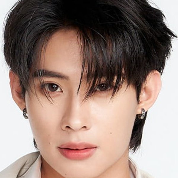 กรภัทร ลำน้อย