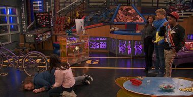 Ver episódios de Game Shakers em streaming