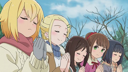 Hitoribocchi no Marumaruseikatsu O verão vem em 5-7-5 - Assista