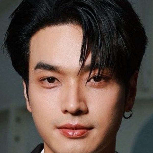 โอบนิธิ วิวรรธนวรางค์