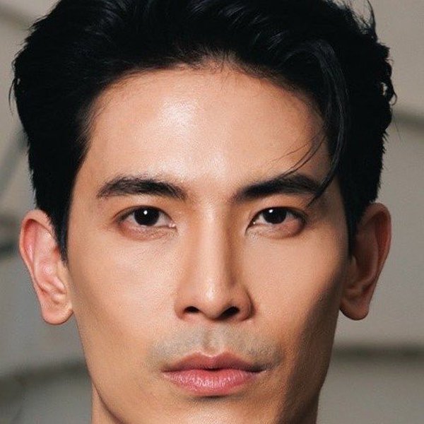 ยุกต์ ส่งไพศาล